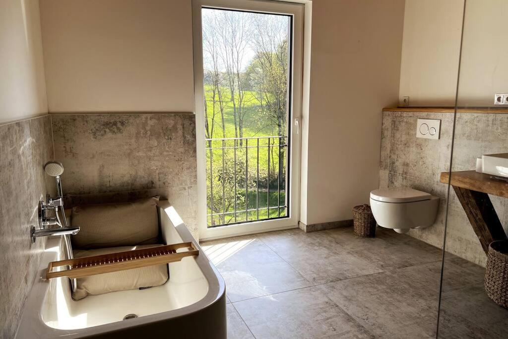 Forest Retreat- Serene 160M2 With Forest Views Wermelskirchen Εξωτερικό φωτογραφία